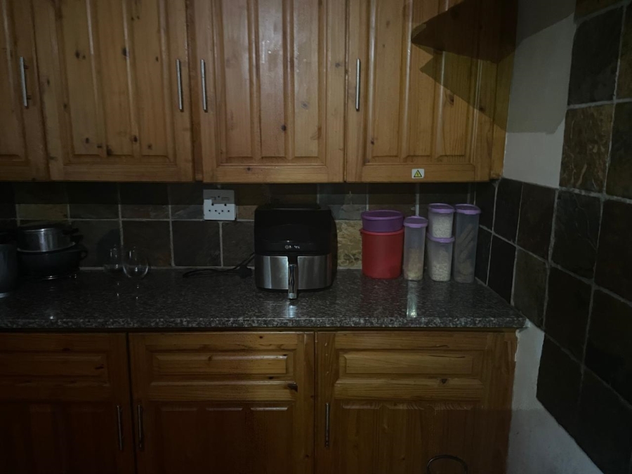 To Let 2 Bedroom Property for Rent in Chiselhurst Eastern Cape